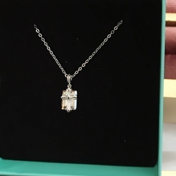 Jewelry - - 925 Yellow Swarovski Cross Crystal sterling silver
